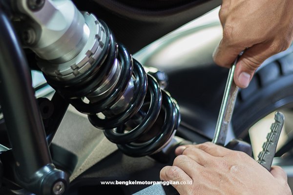 Perbaikan suspensi dan kaki-kaki motor